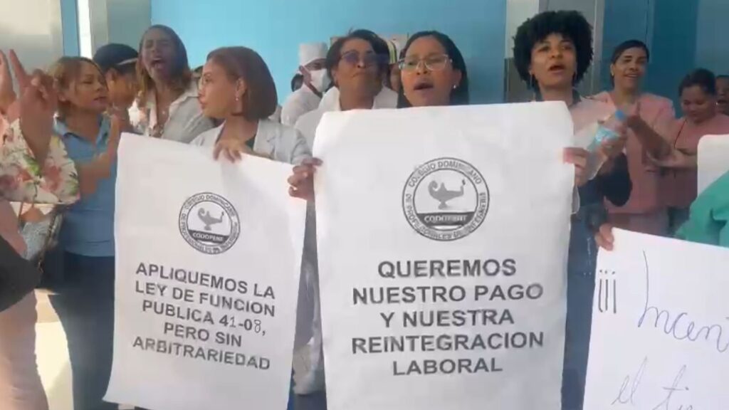 enfermeras-en-santiago-realizan-paro-de-labores-por-4-horas-en-demanda-de-aumento-salarial