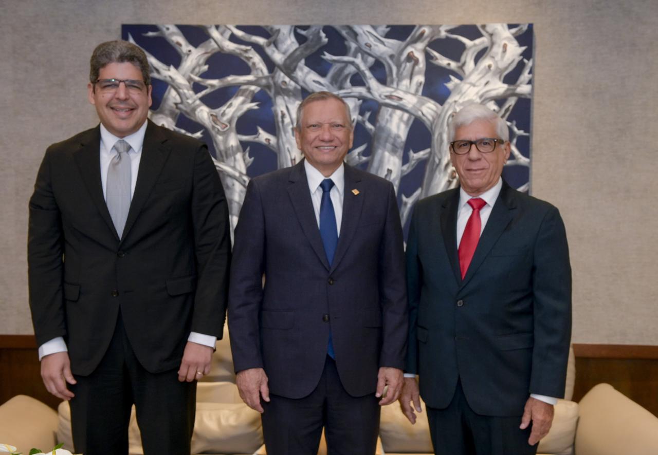 Banreservas financia 95 apartamentos entregados por el presidente Abinader en Pedro Brand