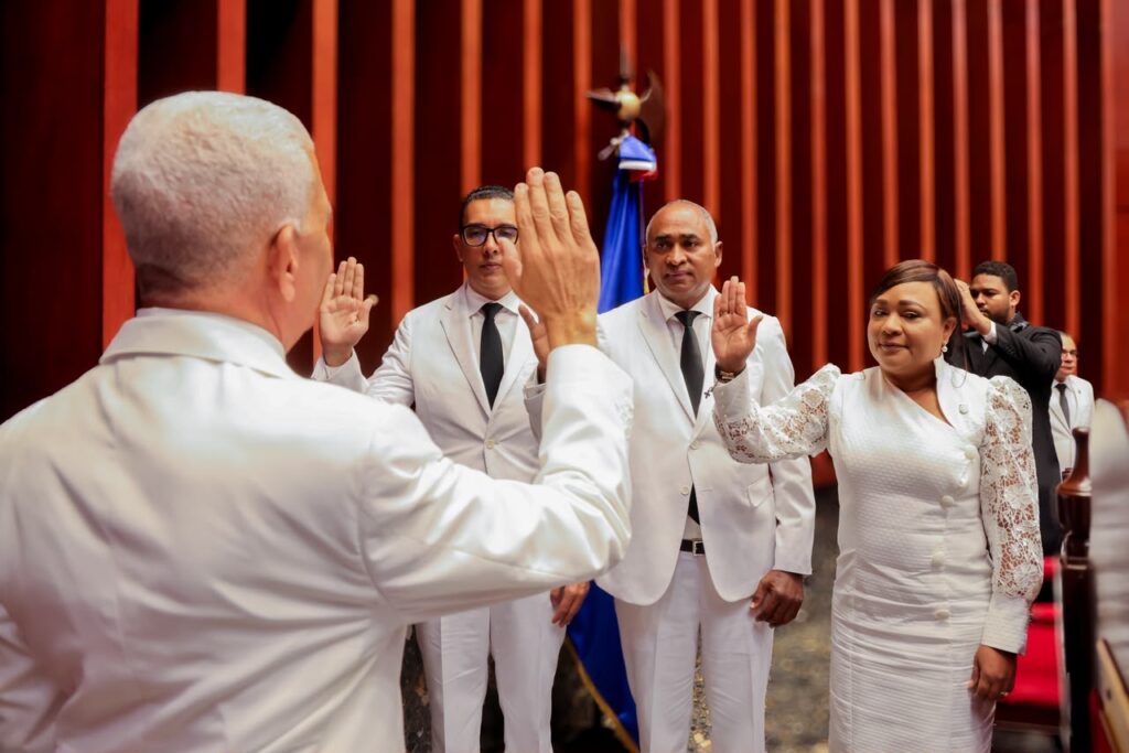 Senado de la República juramenta Bufete Directivo para el período legislativo 2026-2027