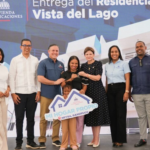Vicepresidenta Raquel Peña y ministro Jean Luis Rodríguez entregan 128 nuevos apartamentos en Neyba