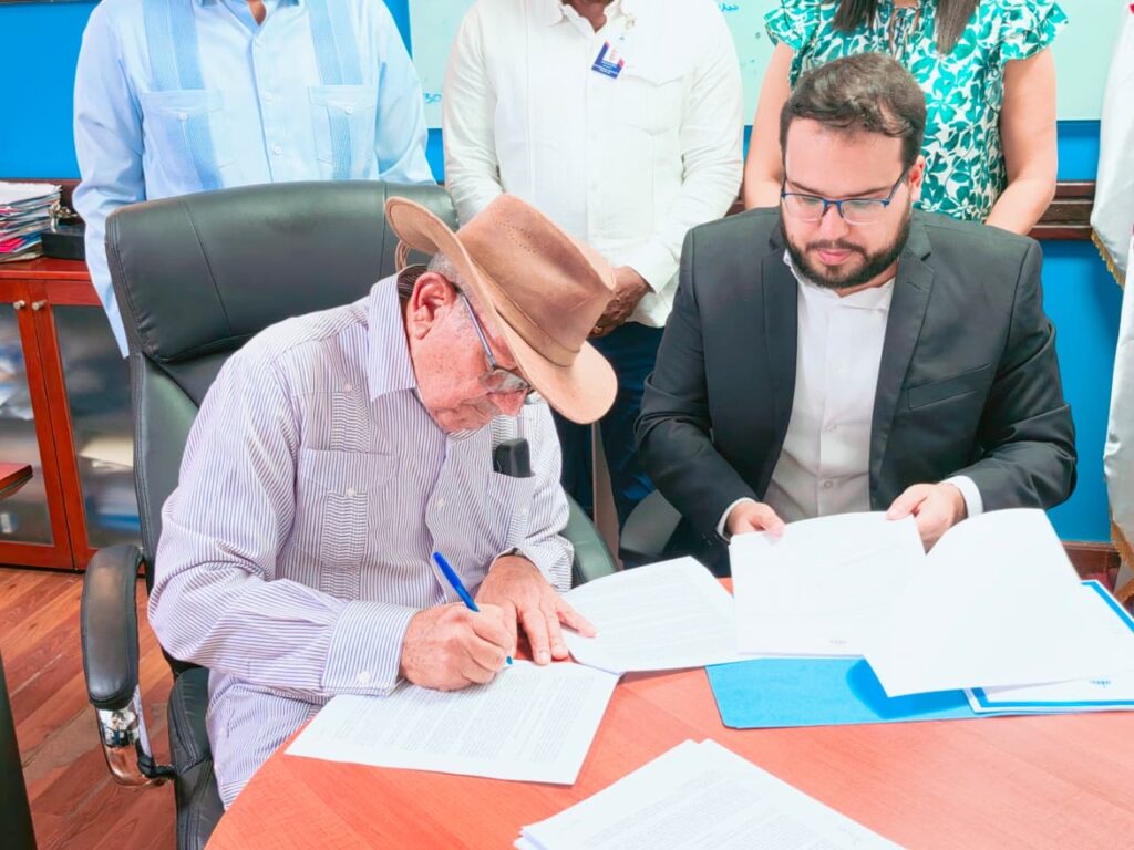 La obra que tendrá una inversión superior a los RD$75,000.000, beneficiará a más de 950 estudiantes de la zona